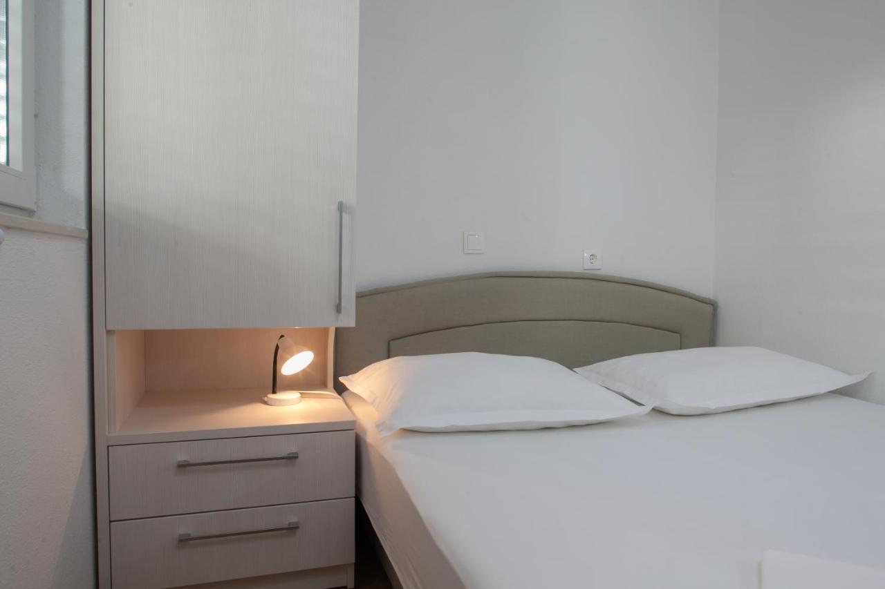 City Apartment Sara Макарська Екстер'єр фото